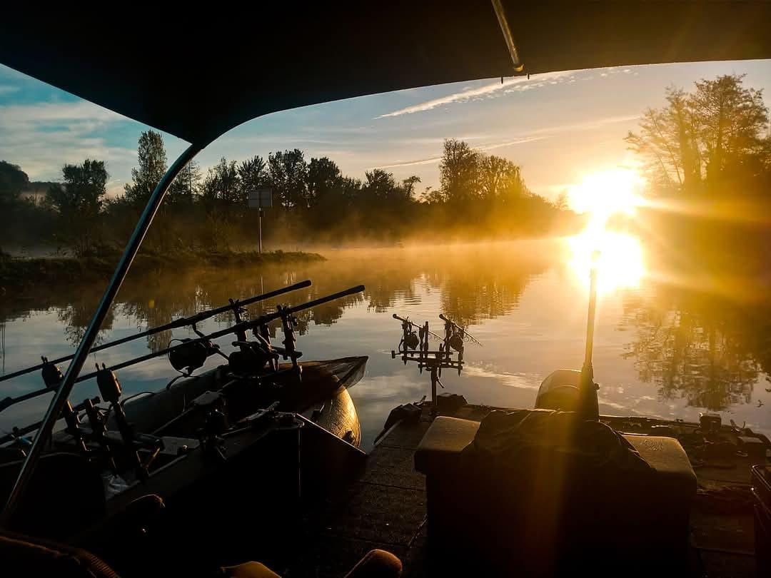 BOAT IMAGES - CARP PIRATES ADVENTURES -  The ultimate wild fishing adventure.